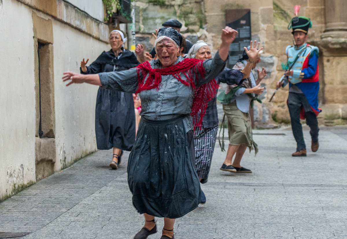Garaiko herritarrak eta gertaerak gogoratu zituzten. Garaiko herritarrak eta gertaerak gogoratu zituzten.