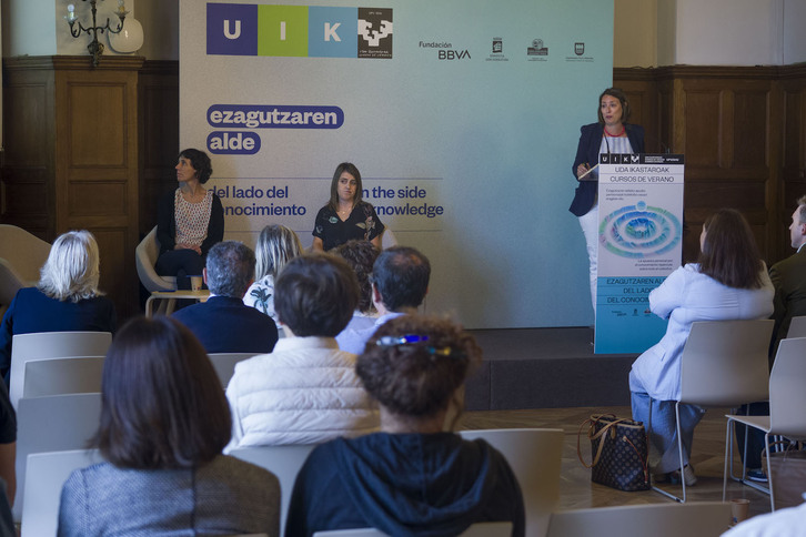 Ponencia sobre Enfermería del Trabajo, en el marco de los Cursos de Verano de EHU. 