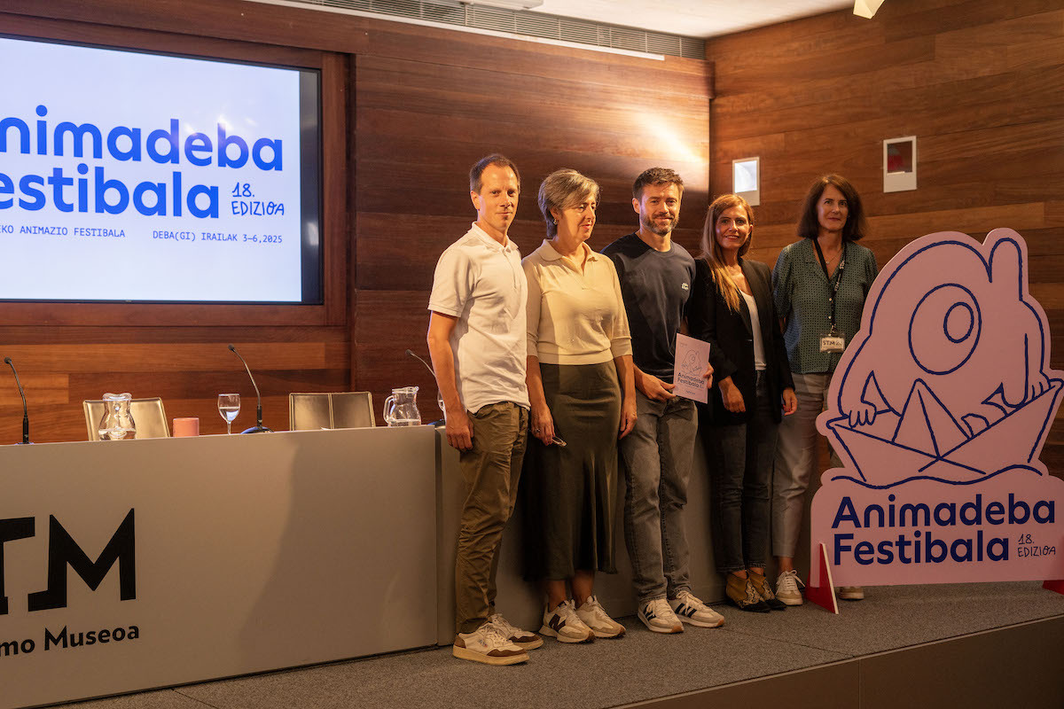 Astelehen honetan egin duten aurkezpenaren irudia.