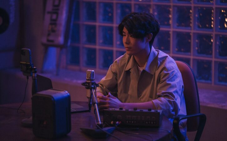 Fotograma de ‘Sigue mi voz’.