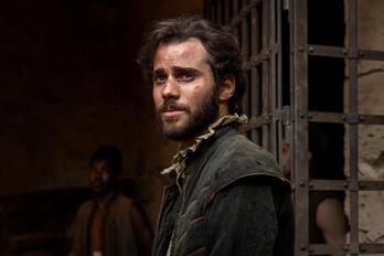 el joven Miguel de Cervantes interpretado por Julio Peña