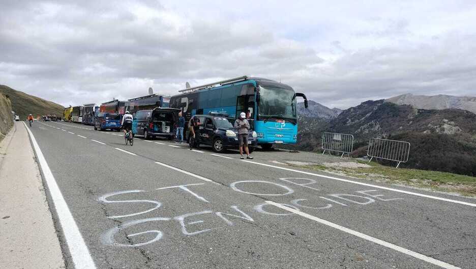 Genozidioaren aurkako pintada, Belaguako mendatean.