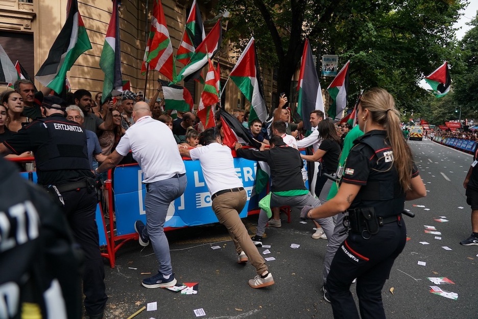 Incidentes en la meta de Bilbo, que al final no ha sido meta. Incidentes en la meta de Bilbo, que al final no ha sido meta.