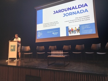 Integra programaren aurkezpena, irudian.