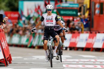 Pese a estar rodeado de la polémica con su equipo, Ayuso ya ha sumado dos victorias parciales.