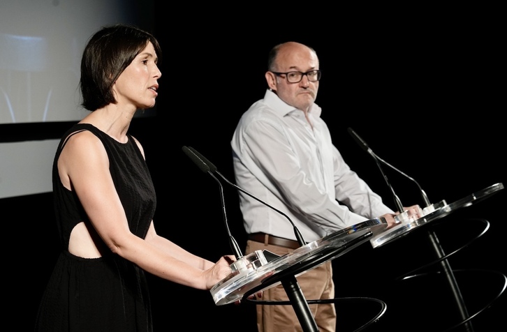 Ruth Pérez de Anucita y José Luis Rebordinos han leído la declaración.