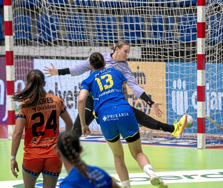 Lucía Prades sostuvo a la perfección a Bera Bera.