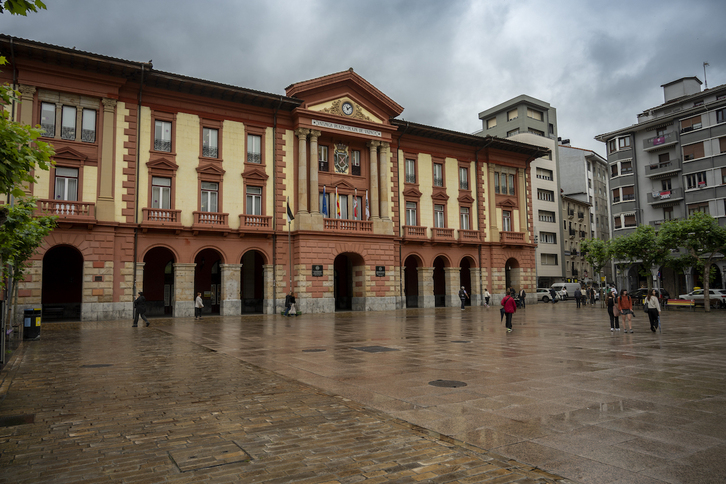Un vecino de Eibar ha perdido 40.000 euros con la estafa.
