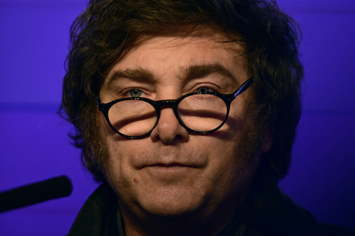 El presidente Javier Milei durante su valoración de los resultados electorales.