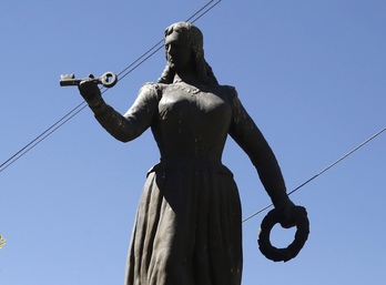 La Paz hirian bada plaza bat euskal jatorrizko iraultzailearen izena duena. testu esleitua: La Paz hirian bada plaza bat euskal jatorriko iraultzailearen izena duena.