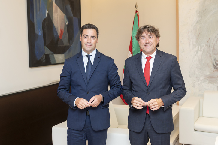 Imanol Pradales y Eneko Andueza han estado reunidos una hora en Lehendakaritza.
