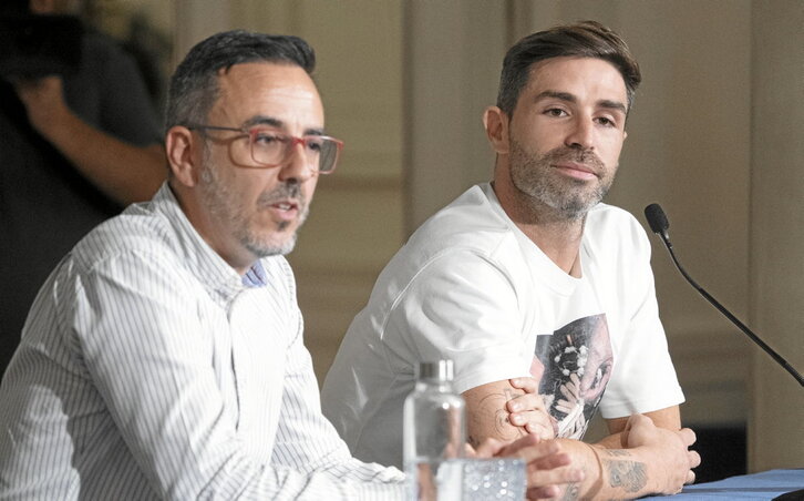 Yeray en la rueda de prensa realizada en el hotel Carlton tras conocer la sanción de la FIFA.