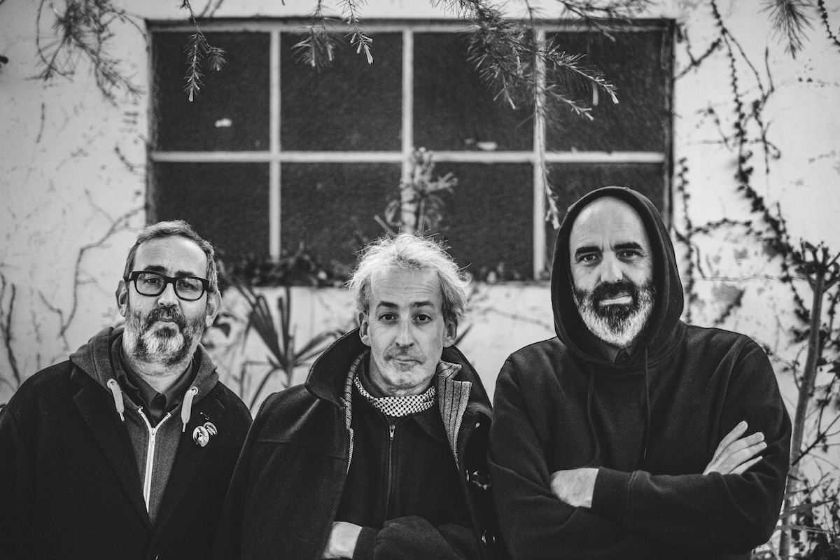  ‘Bizi eta Ixo!!’ disko berria aurkeztuko du bandak asteburuan.