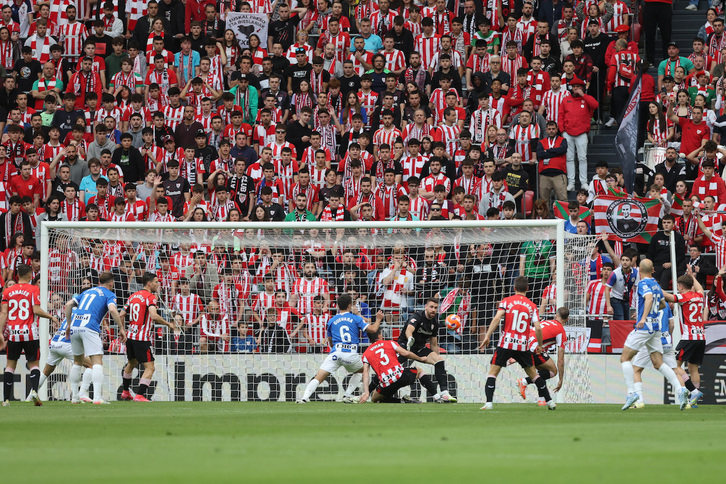 Athleticen eta Alavesen arteko derbia, aurtengo maiatzean, San Mamesen.