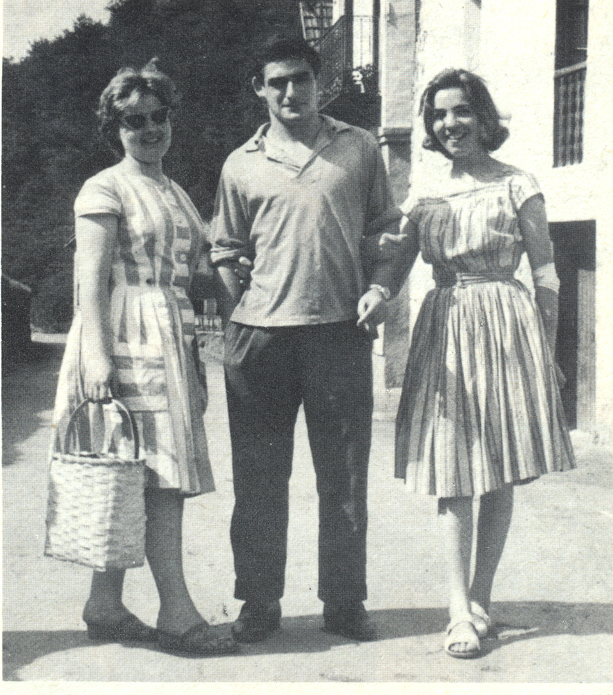 Anjel Otaegi, atxilotu aurreko ospakizun batean. (Euskal Memoria Funtsa)