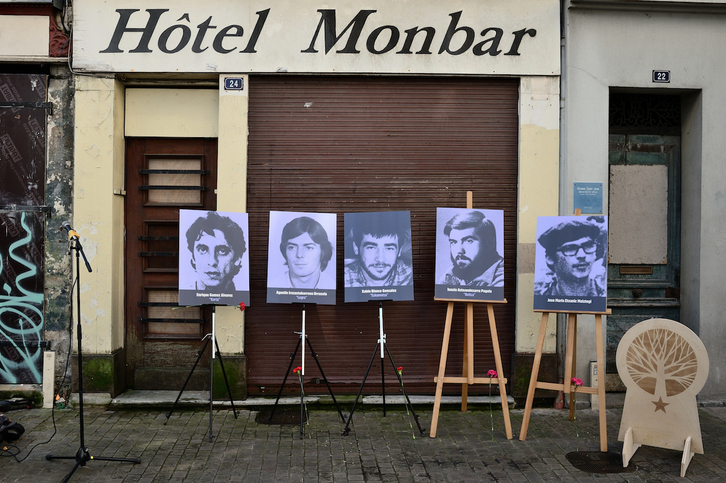 Estatu terrorismoaren biktimei omenaldia Monbar hotelean.