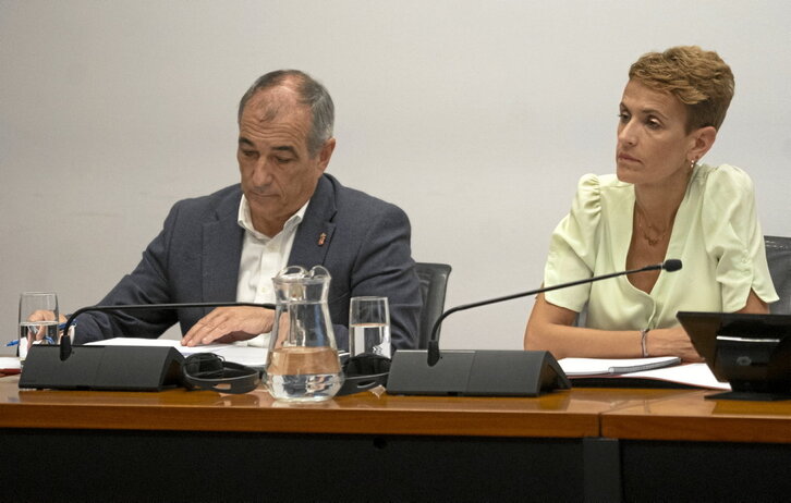 El consejero de Cohesión Territorial y la lehendakari de Nafarroa, Óscar y María Chivite, en una imagen de archivo.