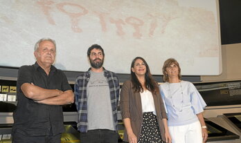 Arkeologia museoan atzo egindako prentsaurrekoa.