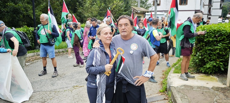 Korrikarekin nolabaiteko antza du ibilaldiak. Ez lekukoagatik bakarrik, hagitz martxa euskalduna izaten ari delako ere bai.