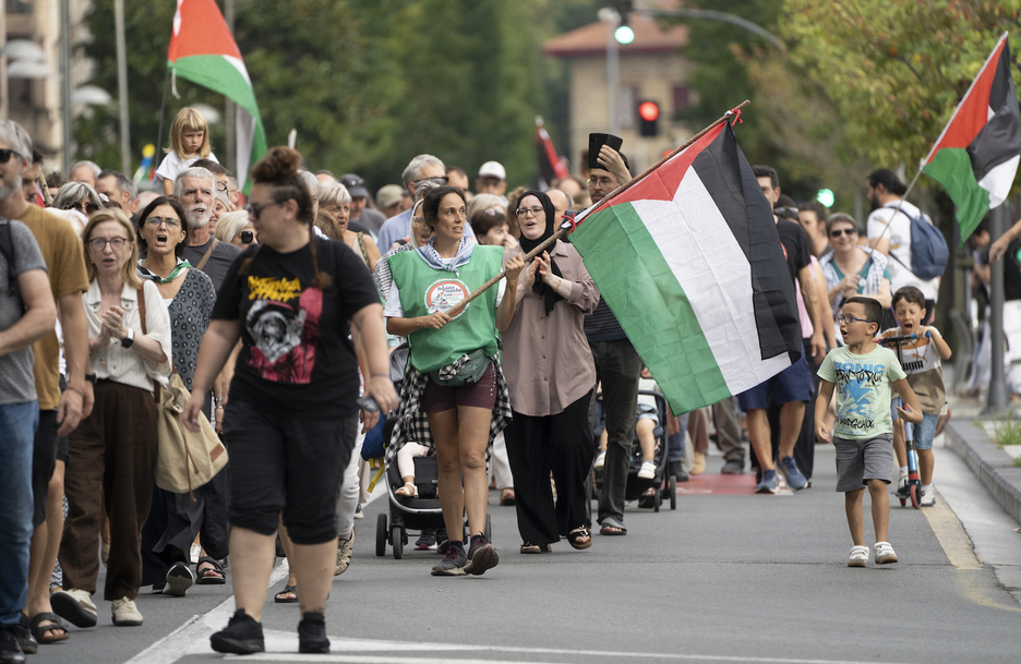 Ibaitik Itsasora martxa, Irunen barna. Ibaitik Itsasora martxa, Irunen barna.