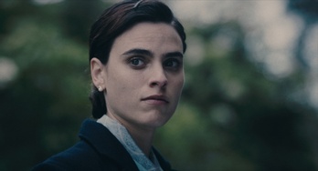 La actriz Jone Laspiur en una escena de la película ‘Karmele’.