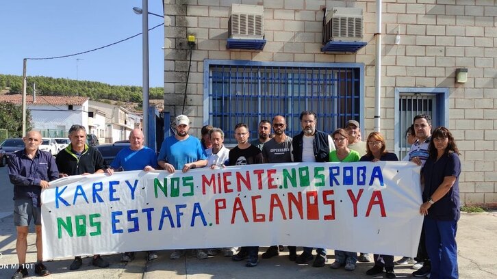 Trabajadores y trabajadoras de Karey Solano.