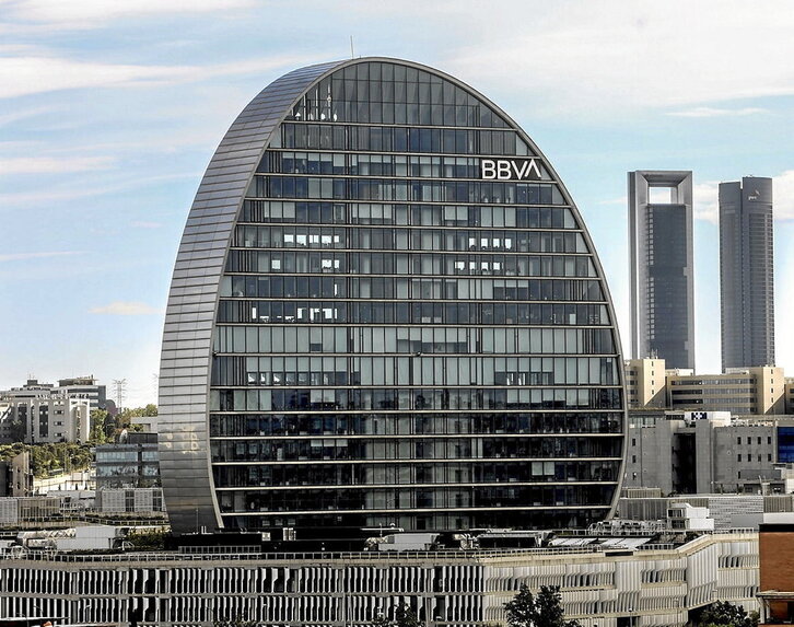 BBVA ha mejorado un 10% su opa sobre Banco Sabadell.