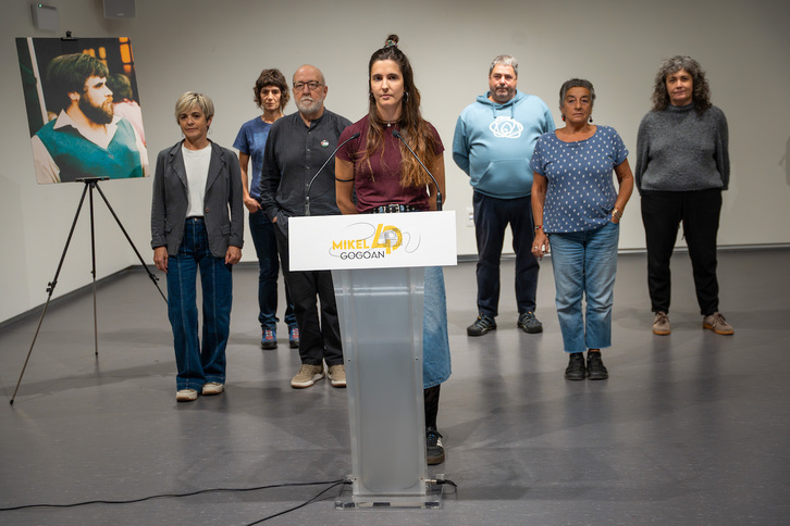 Mikel Zabalza gogoratzeko lehen aurkezpena egin dute Iruñean.