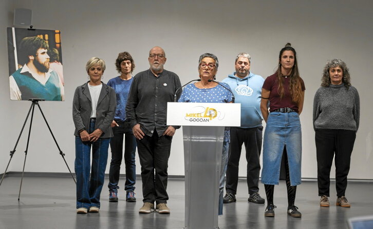 Mikel Zabalza bahitu, torturatu eta hil zutenetik 40 urte igaro direla gogoratzeko ekimena aurkeztu zuten, atzo, Iruñean.