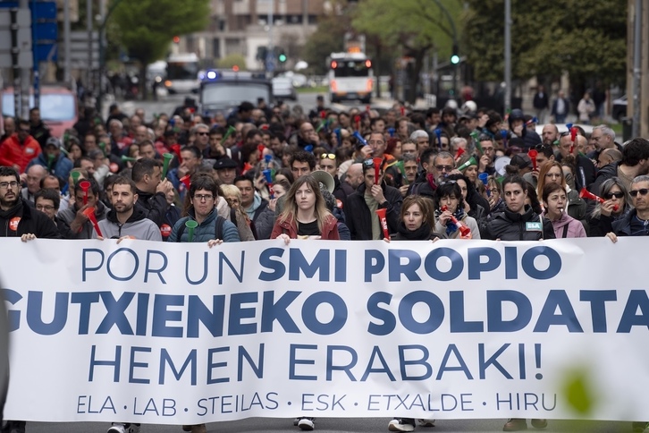 Manifestación realizada en Iruñea a favor de un SMI propio.