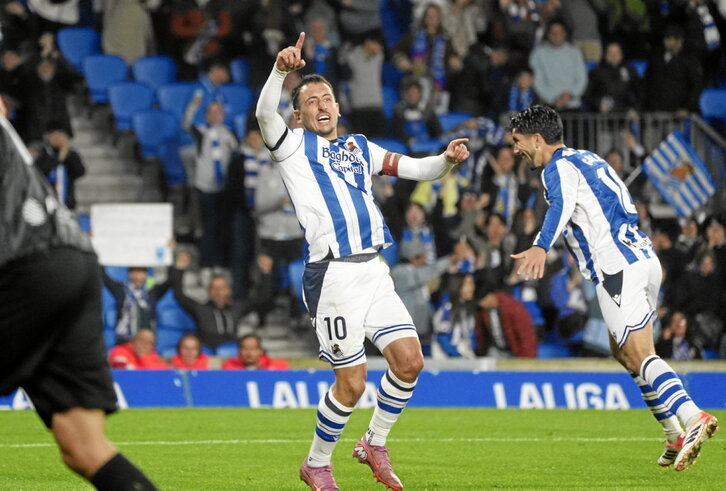 Un gol de Oyarzabal y una puerta a cero que valen su peso en oro ...