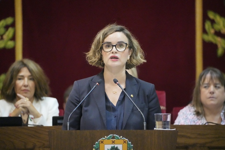 Elixabete Etxanobe durante Pleno de Política General en Bizkaia.