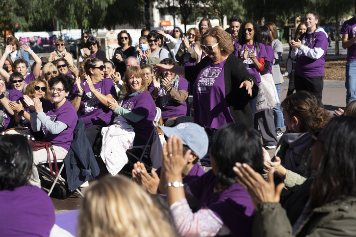 Greban dauden erresidentzietako langileek antolaturiko «Zaintzaldia».