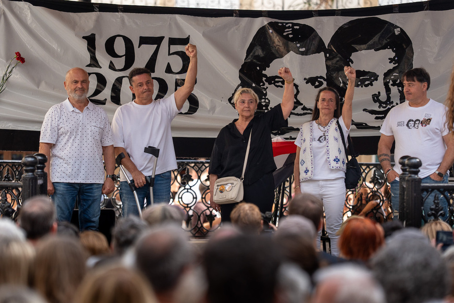 Ikuskizunaren amaieran, senideek hartu dute hitza. Ikuskizunaren amaieran, senideek hartu dute hitza.