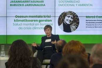 Mercé Conangla, Bartzelonako Ekologia Emozionalaren Fundazioko presidentea, Donostian eginiko jardunaldian.