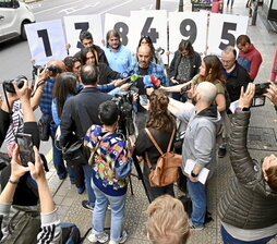 Representantes sindicales comparecieron tras el registro en el CRL.