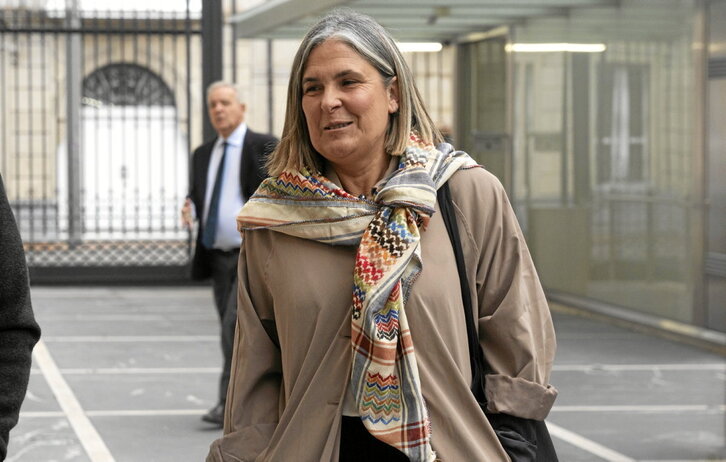 La secretaria de Programa de EH Bildu y parlamentaria, Nerea Kortajarena, a la entrada de la Cámara el jueves.