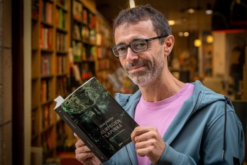 Ibon Martin Aiora Jakak egindako itzulpenarekin.