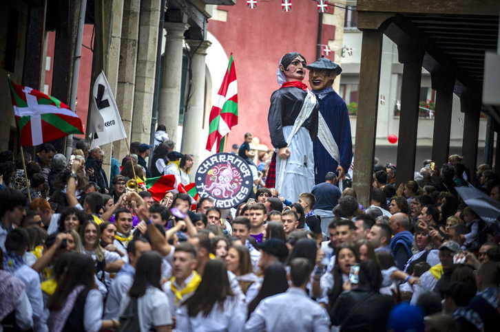 Las calles de Agurain volverán a llenarse de gente y de buen ambiente tras el txupinazo de este sábado.