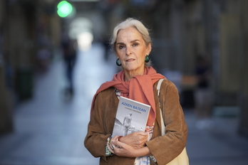 Lurdes Oñederrak ‘Azken batean’ nobela berria aurkeztu du.