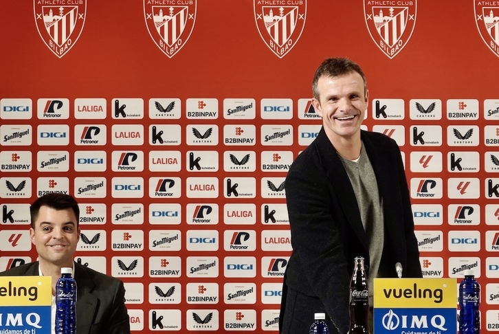 Jon Uriarte en la sala de prensa de San Mamés.