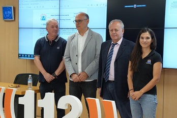  Ricardo Ituarte eta Joseba Zorrilla ES-Alert sistema aurkezten.