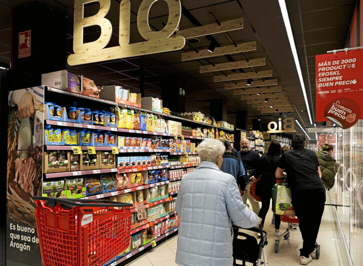 Lehen seihilekoan gora egin dute Eroski Taldearen irabaziek.