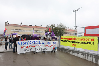 Irailaren 8an Etxebarrin segregazioaren aurka egindako protesta.