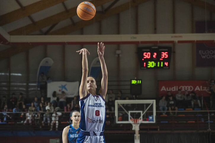 Ángela Salvadores es uno de los fichajes de mayor peso en este Lointek Gernika Bizkaia.