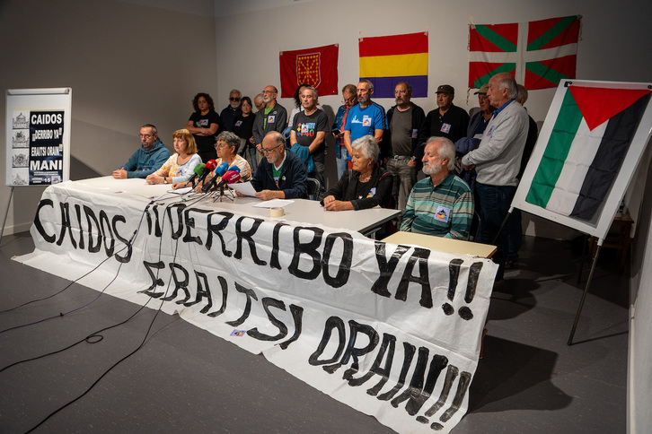 Rueda de prensa celebrada el pasado 24 de septiembre en Iruñea.