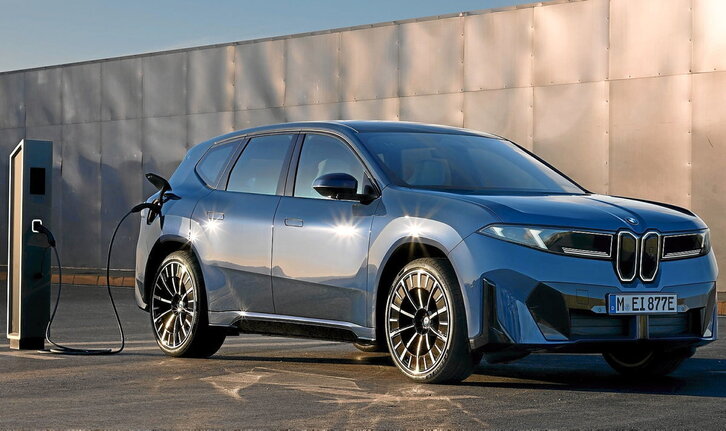 Fotografías: BMW - Renault - Toyota