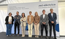 Presentación de la nueva línea eléctrica, ayer en Oteitza.