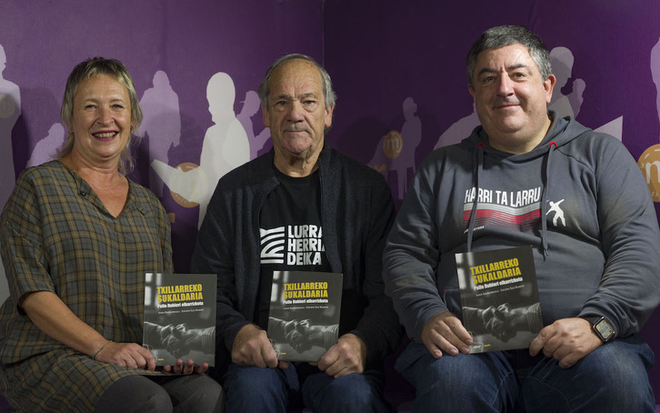 Edurne San Martin, Pello Rubio eta Asier Ibaibarriaga, liburuaren aurkezpenean.