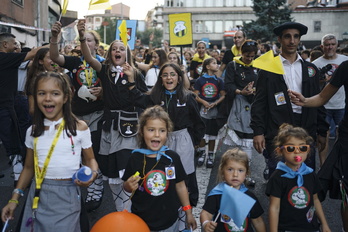 Basauriko kuadrillak kalejiran irtengo dira larunbata arratsaldean.